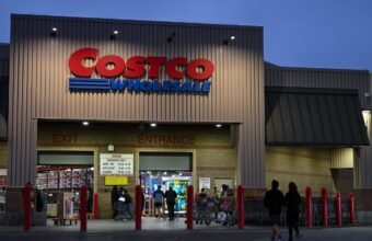 Shoppers seeking a tariff refund from retailers are likely out of luck