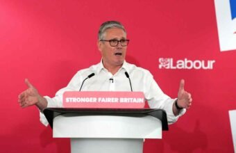 Starmer makes last-ditch bid to save his premiership