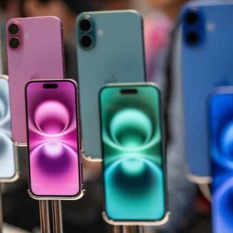 Apple reaches $250mn settlement over delayed ‘AI Siri’
